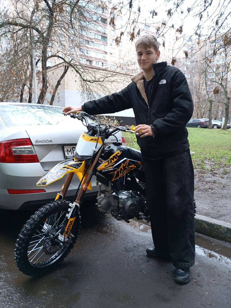На фото: клиент с доставленным JMC 150MX
