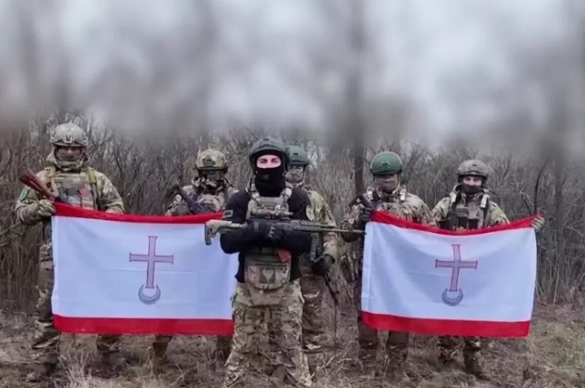    Перешедшие на российскую сторону бойцы ВСУ из отряда имени Максима Кривоноса.