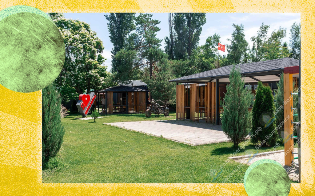 На входе в комплекс вас встретит крутой байк. Источник: сообщество во «ВКонтакте» «Шуры-Муры Волгодонск» 