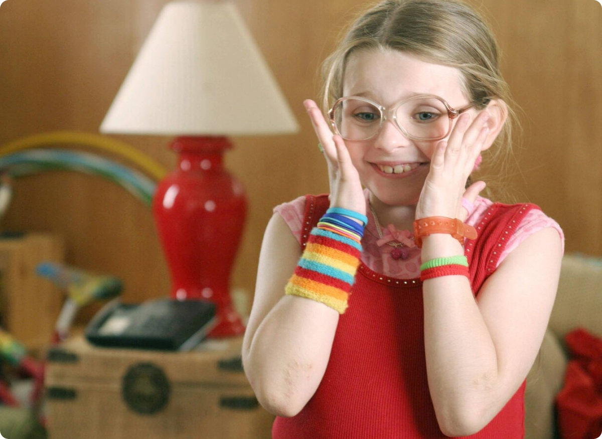 Кадр из фильма «Маленькая мисс Счастье» 2006