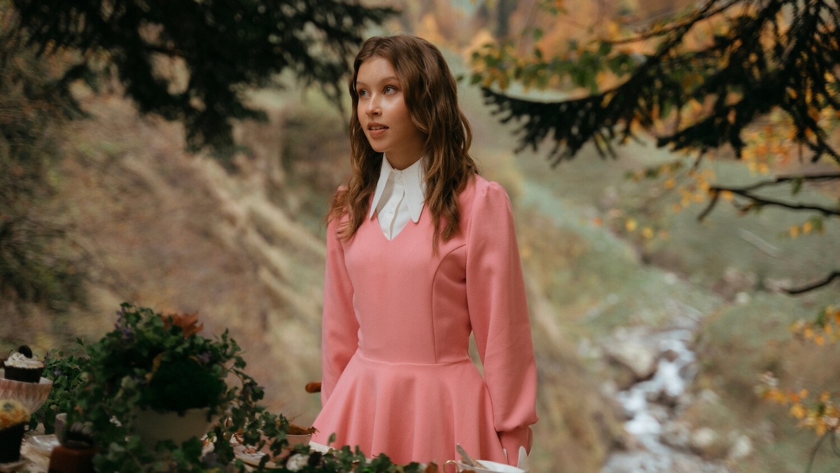 Кадр из фильма «Алиса в стране чудес», 2025 год, режиссер Юрий Хмельницкий