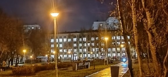 Наша поликлиника в вечернем свете