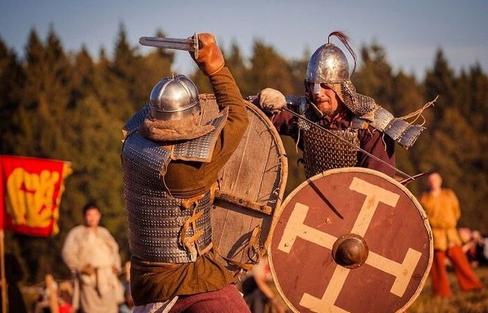 Снаряжение появляется на основании определённых условий.