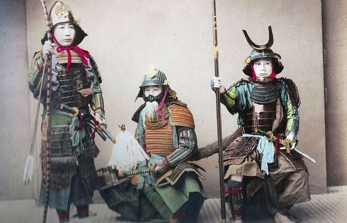 На самом деле снаряжение самураев адекватное их ТВД.На самом деле снаряжение самураев адекватное их ТВД.