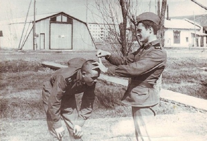 Изначально причиной побега посчитали "дедовщину"