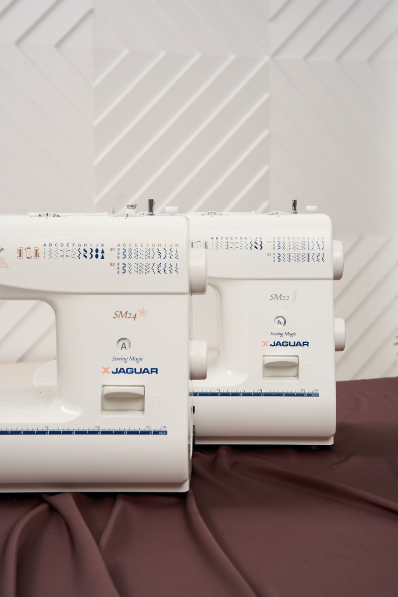 Швейные машины JAGUAR SM 22  и SM 24