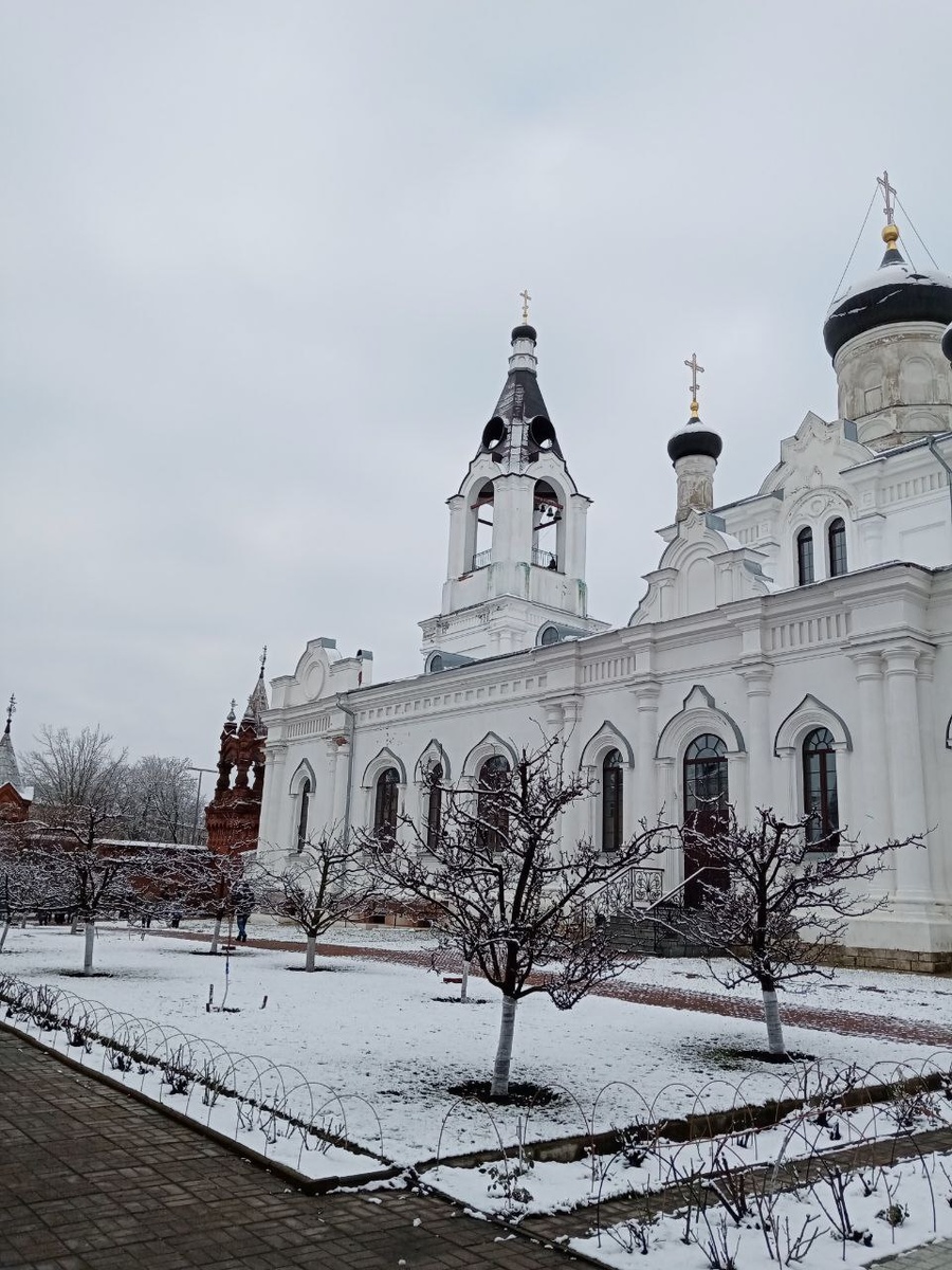 Ноябрь. Первый снег. Свято-Троицкий храм. 