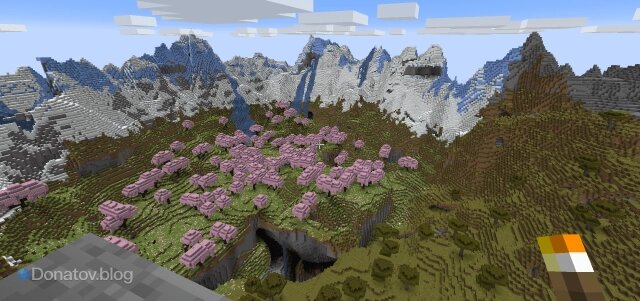    Вишнёвая роща среди гор в Minecraft