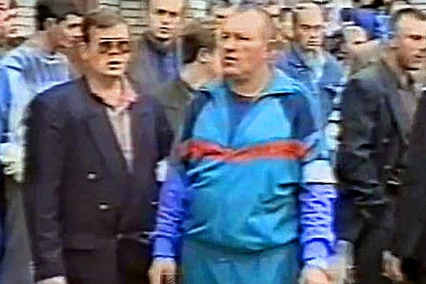    Николай Максимов (в центре). Кадр: CriminalRussiaTV / YouTube