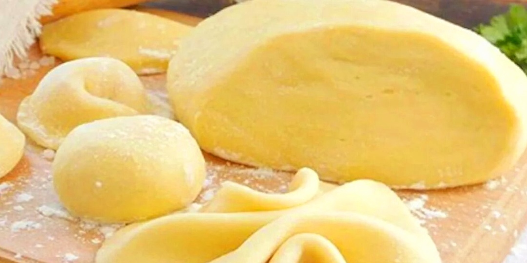 Новое тесто нашла для себя на вареники: не простое,тонкое,не рвётся,не липнет .