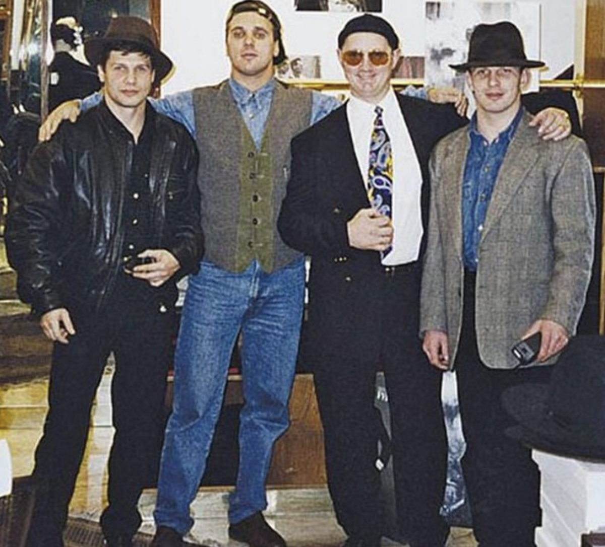 Ананьевский второй слева, первый слева Сильвестр, крайний справа Буторин