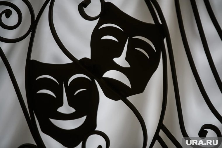     Инклюзивный театр представил премьеру на сцене малого драмтеатра «Театрон»