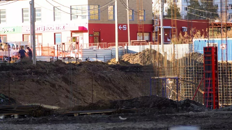    Строительство здания для филиала Городской поликлиники № 9 в Барнауле. Источник: Виталий Барабаш