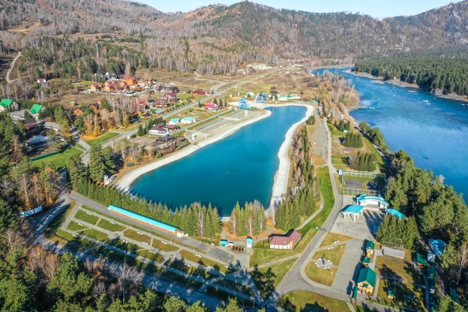    «Бирюзовая Катунь». Источник: visitaltai.info