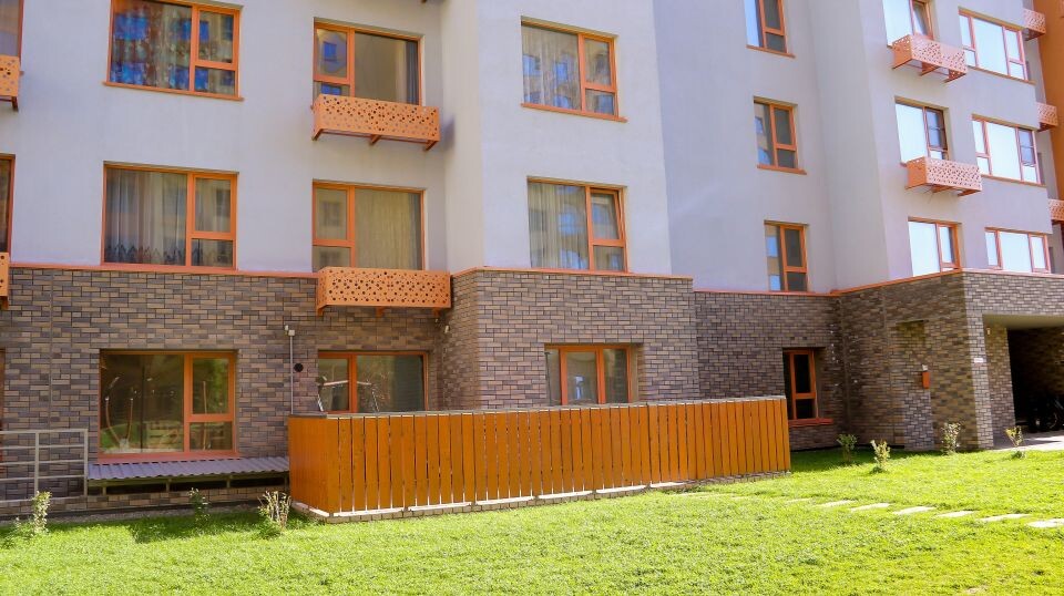    Квартира с лужайкой.. Источник: Виталий Барабаш