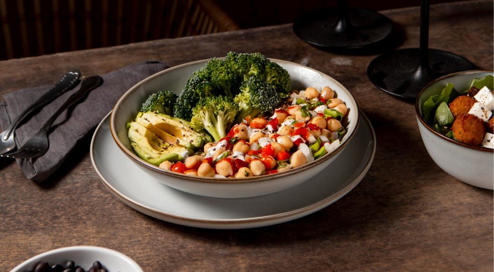 Ужинать после шести можно: главное знать, что именно есть