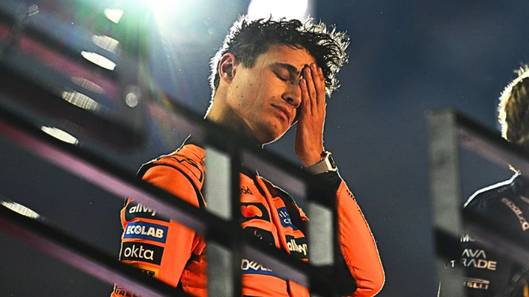 Ландо Норрис и Оскар Пиастри финишировали вторым и четвёртым на Гран‑при Лас‑Вегаса в субботу вечером, однако впоследствии лишились этих позиций и соответствующих очков.