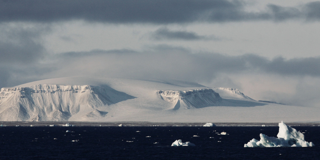 Четыре полярника и собака: как наши люди жили на льдине ради науки