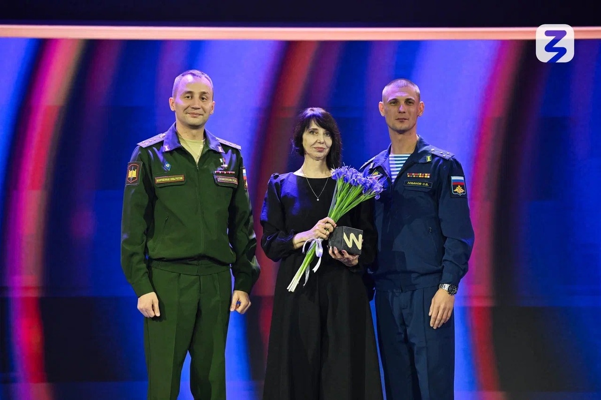    Награждение Татьяны Захаровой, фото предоставлено организаторами конкурса.