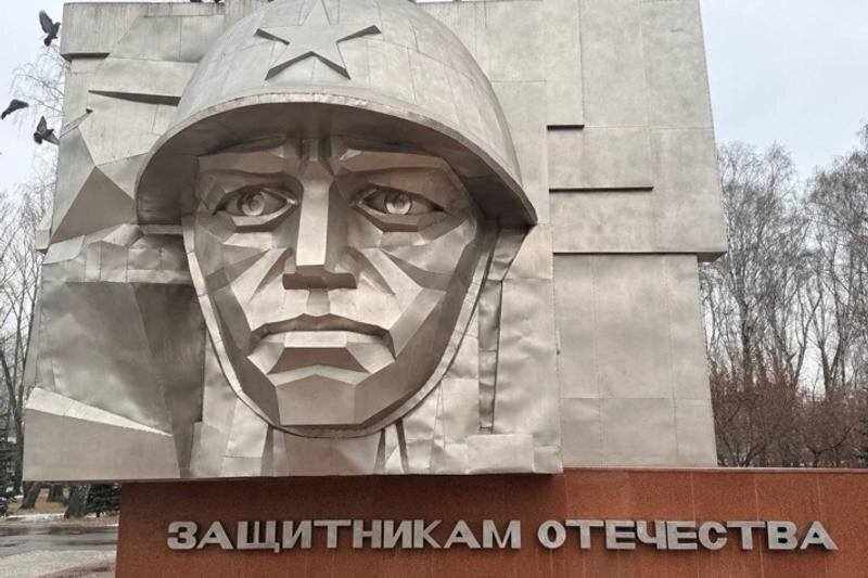    Комитет по культуре / Виктория Фокина. Памятник в Саду Победы