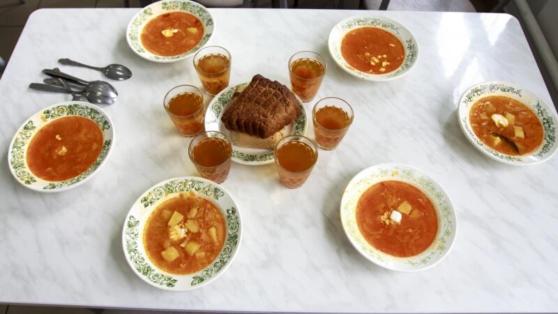     Школьный обед. Анна Зайкова.