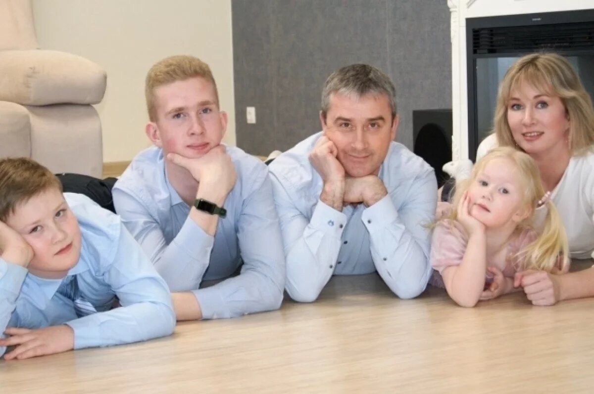    Семья Телятинских