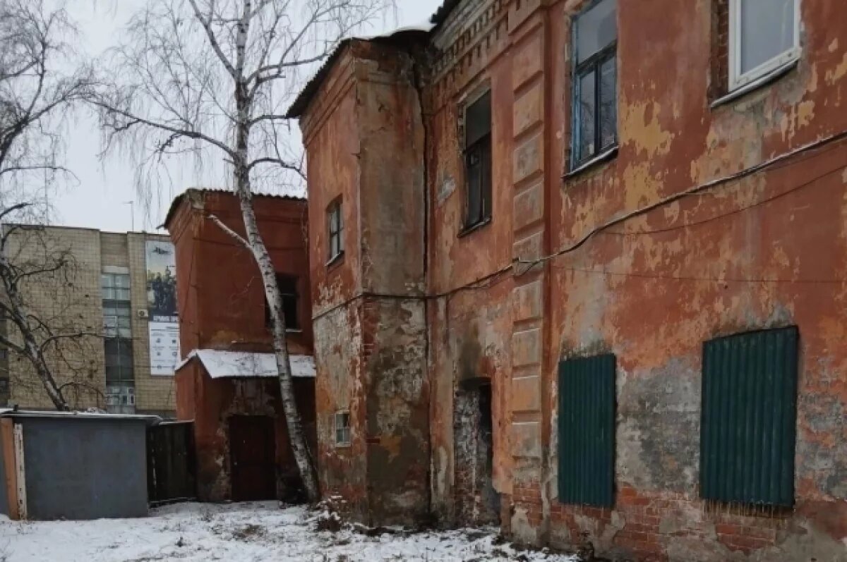    В Иркутске ускорили расселение аварийного жилого дома на улице Ударника