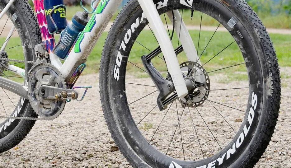 Покрышки для МТБ захватывают гравий: главный тренд 2025 года?