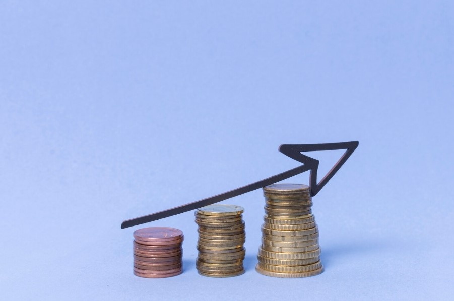 Сократили расходы на логистику и организацию обучения — не потребовалось транспортировать 25 сотрудников в учебные центры, что сэкономило предприятию более 150 тыс. рублей на проезде, проживании и компенсациях за время в пути.

