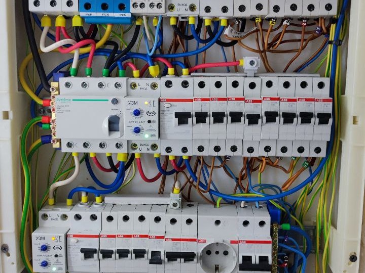 Потратил почти 30 000 на модернизацию домового щитка. Стоило ли?