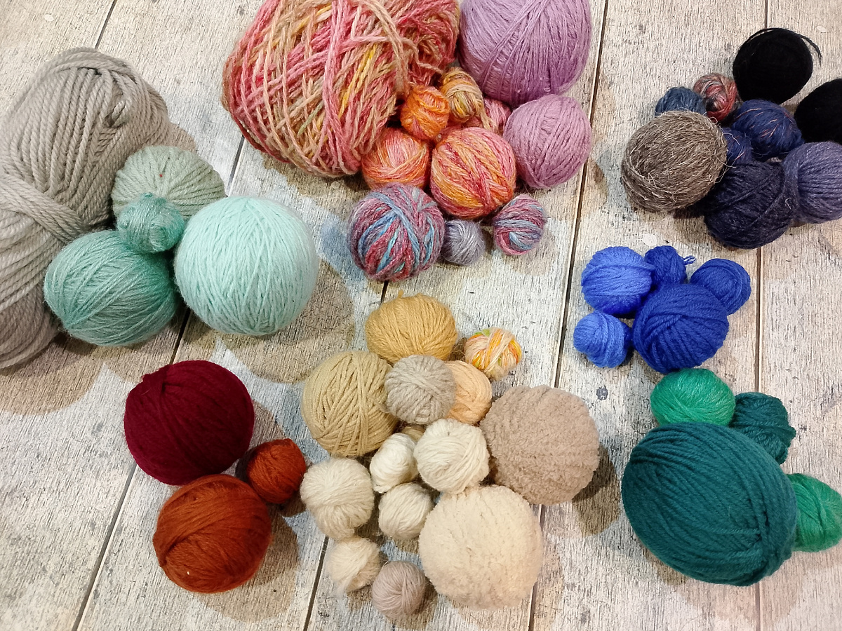 Всё моточки пошли в дело) 