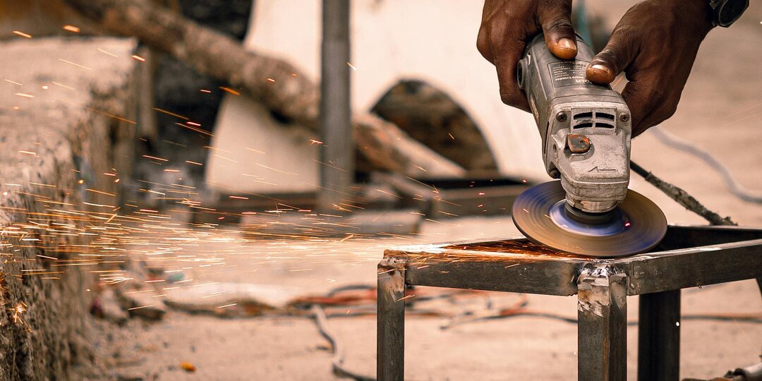 Что нельзя резать болгаркой