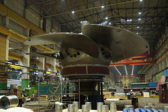 «Силовые машины» изготовили и испытали поворотно-лопастное рабочее колесо для модернизации Воткинской ГЭС