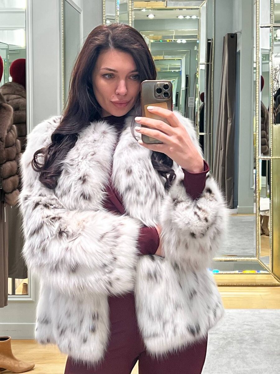 На фото: 
ведущая прогноза погоды на канале НТВ Евгения Неронская