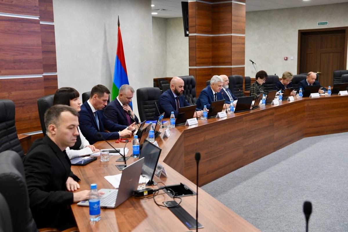    Заседание правительства Карелии. Фото: "Республика"/Оксана Кудряшова