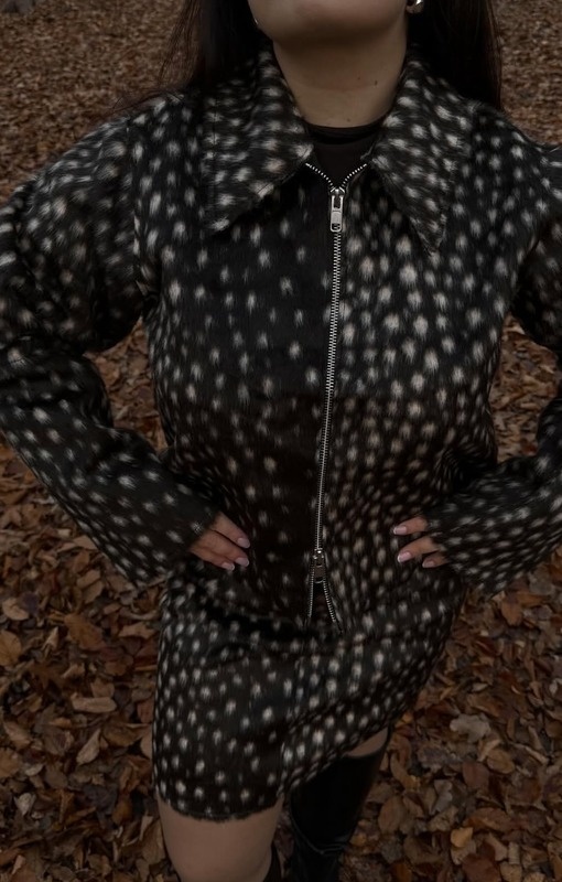 Мода, как всегда, отражает дух времени, предлагая женщинам выразить свою индивидуальность через гардероб