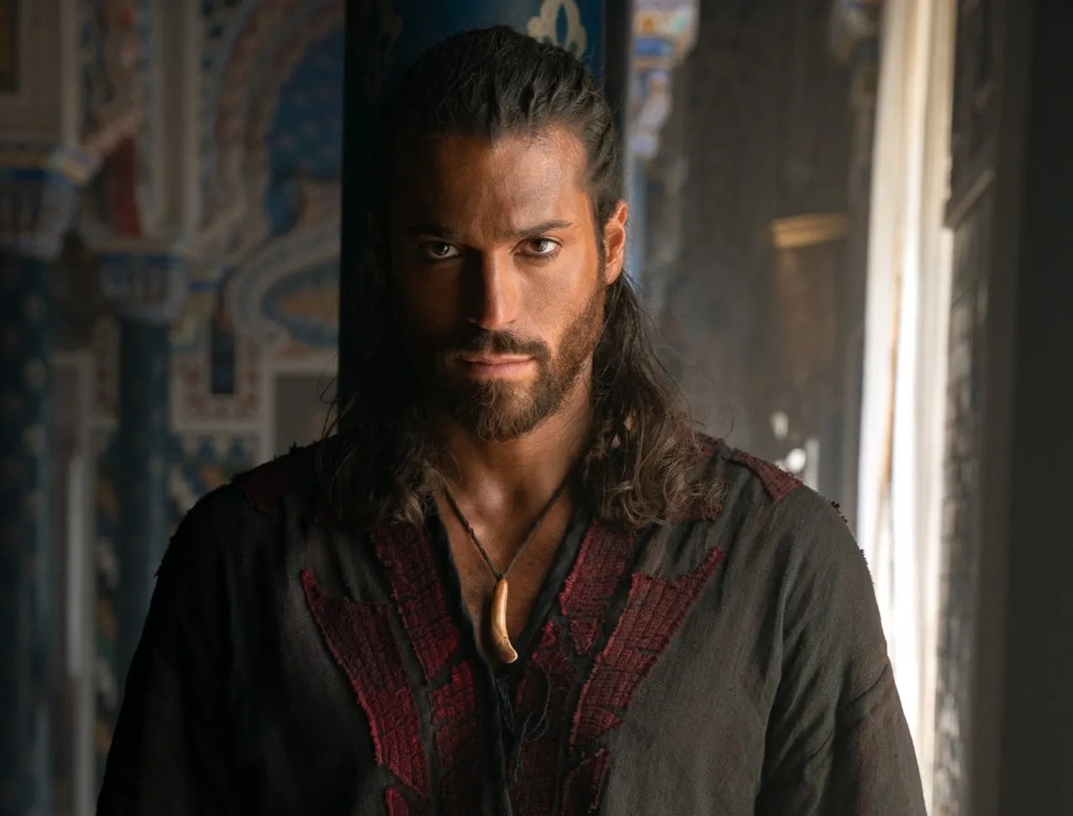 ДЖАН ЯМАН турецкая звезда дизи, прославленный легионами поклонников по всему миру, главный герой сериала «Сандокан».