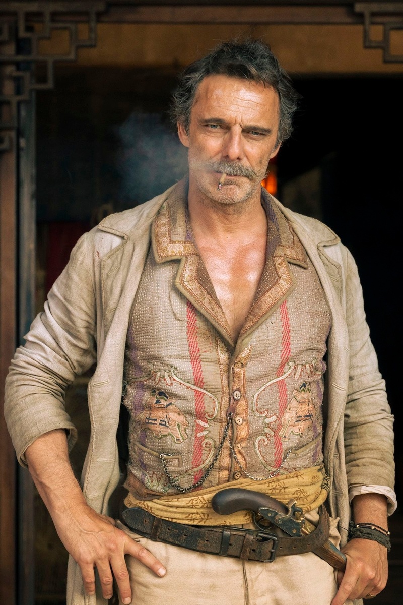 АЛЕССАНДРО ПРЕЦИОЗИ в роли верного Янеза де Гомера