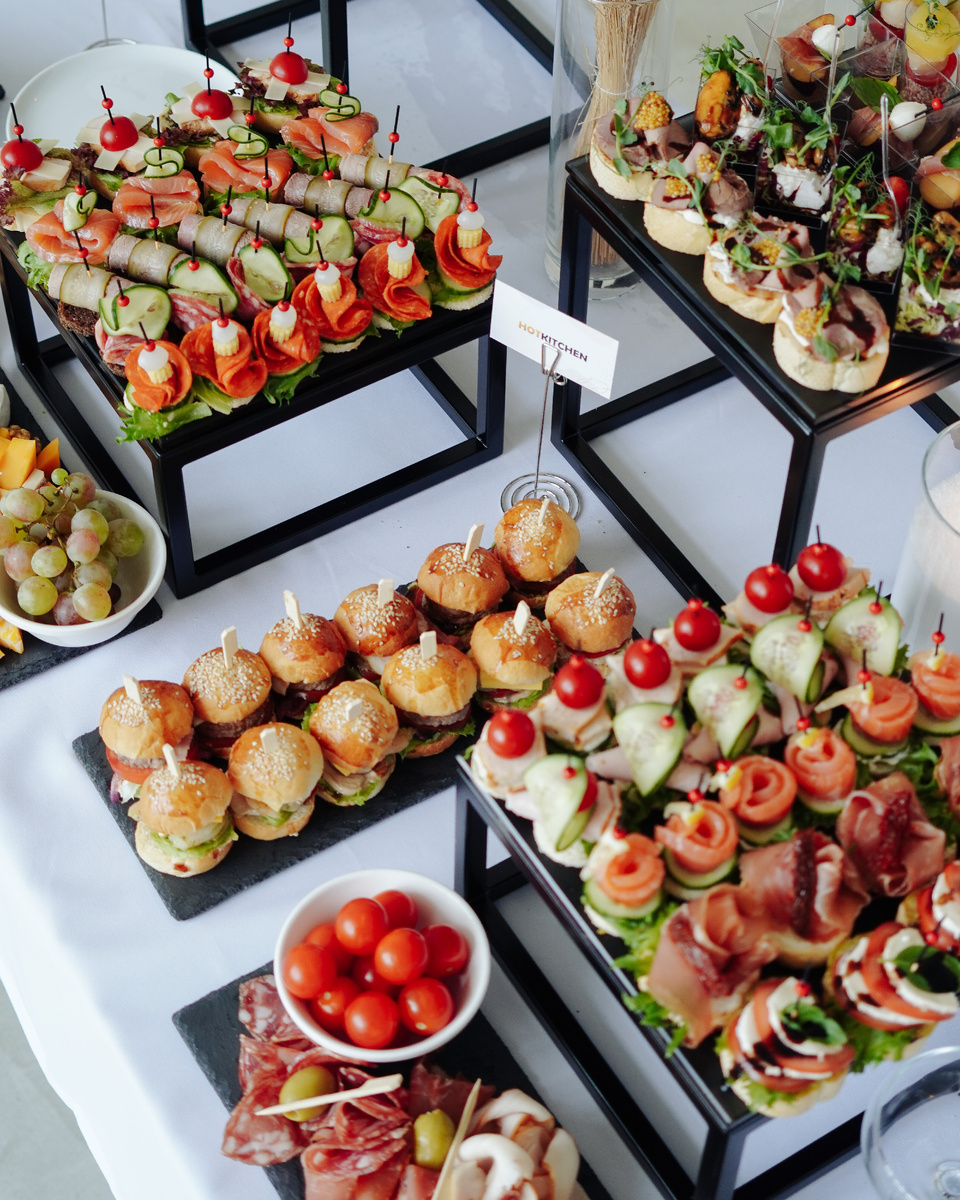 Фуршет от HotKitchen