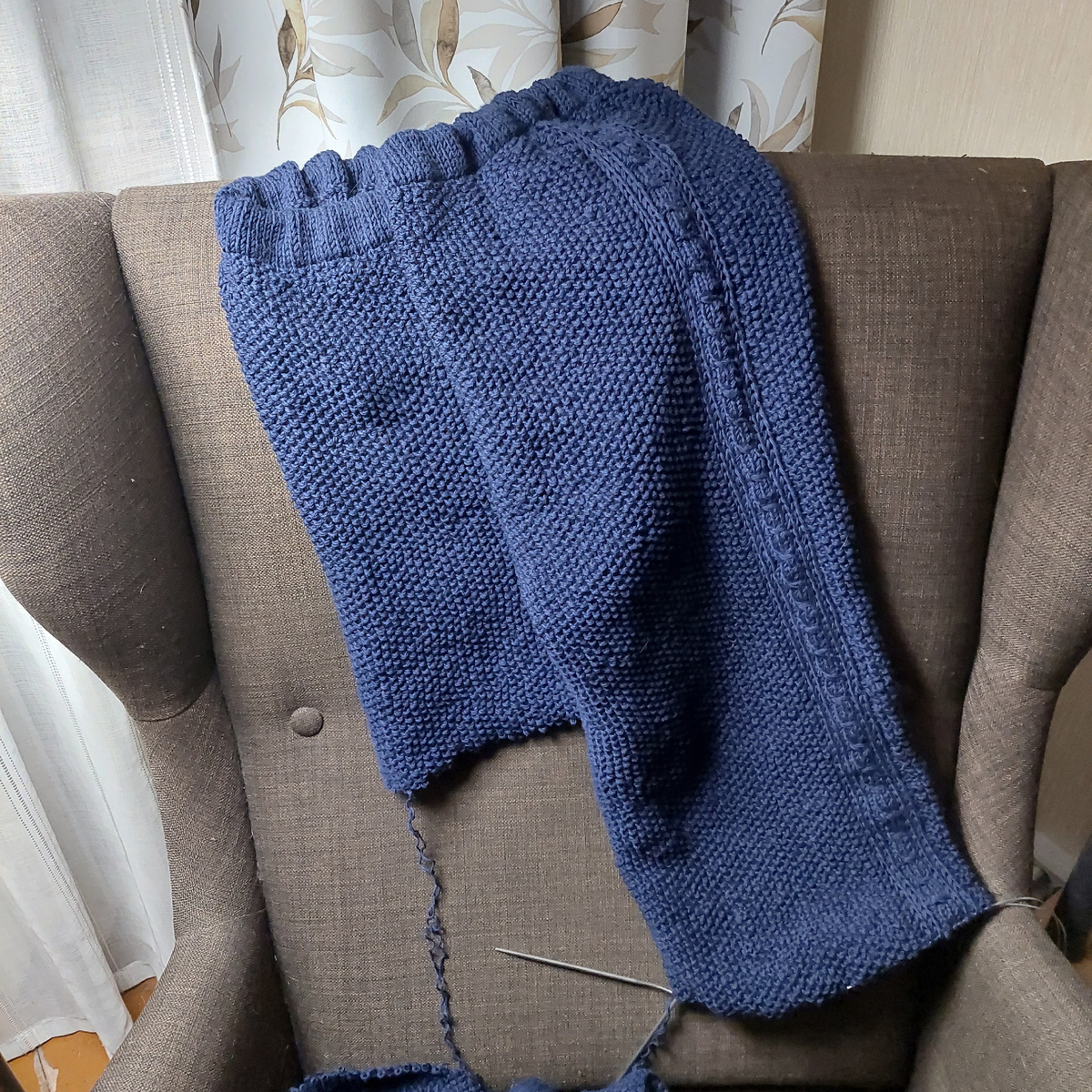 Брюки в процессе.