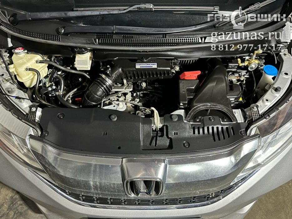 Установка ГБО на Honda Stepwgn V (RP) (дорестайл) 1.5Di (150л.с.) переоборудован для использования в качестве моторного топлива сжиженного нефтяного газа (пропан-бутан). ГБО на L15B.