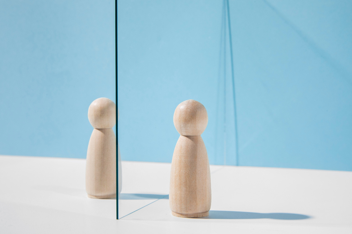 К личным границам относят физические (мое тело), эмоциональные (мои переживания), интеллектуальные (мои мысли), сексуальные, ценностные, временные и другие границы. Личные границы могут быть разными и по типу сформированности — жесткими, гибкими, размытыми. Фото: www.freepik.com