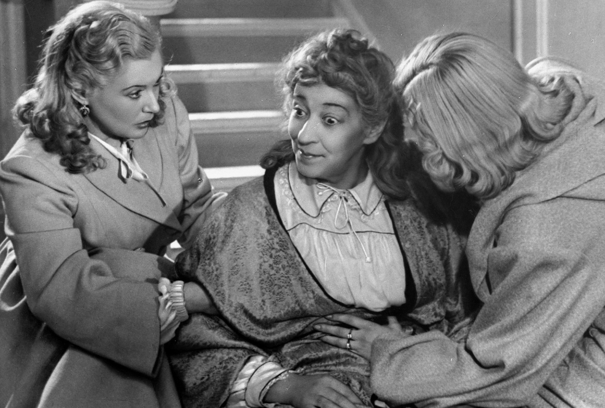 Кадр из фильма «Весна» (1947). 7Дней.ру.