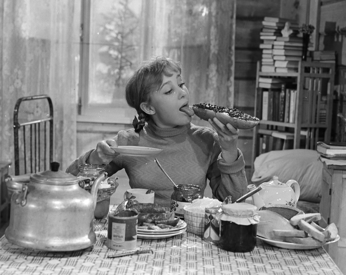 Кадр из фильма «Девчата» (1961). Кинопоиск.ру.