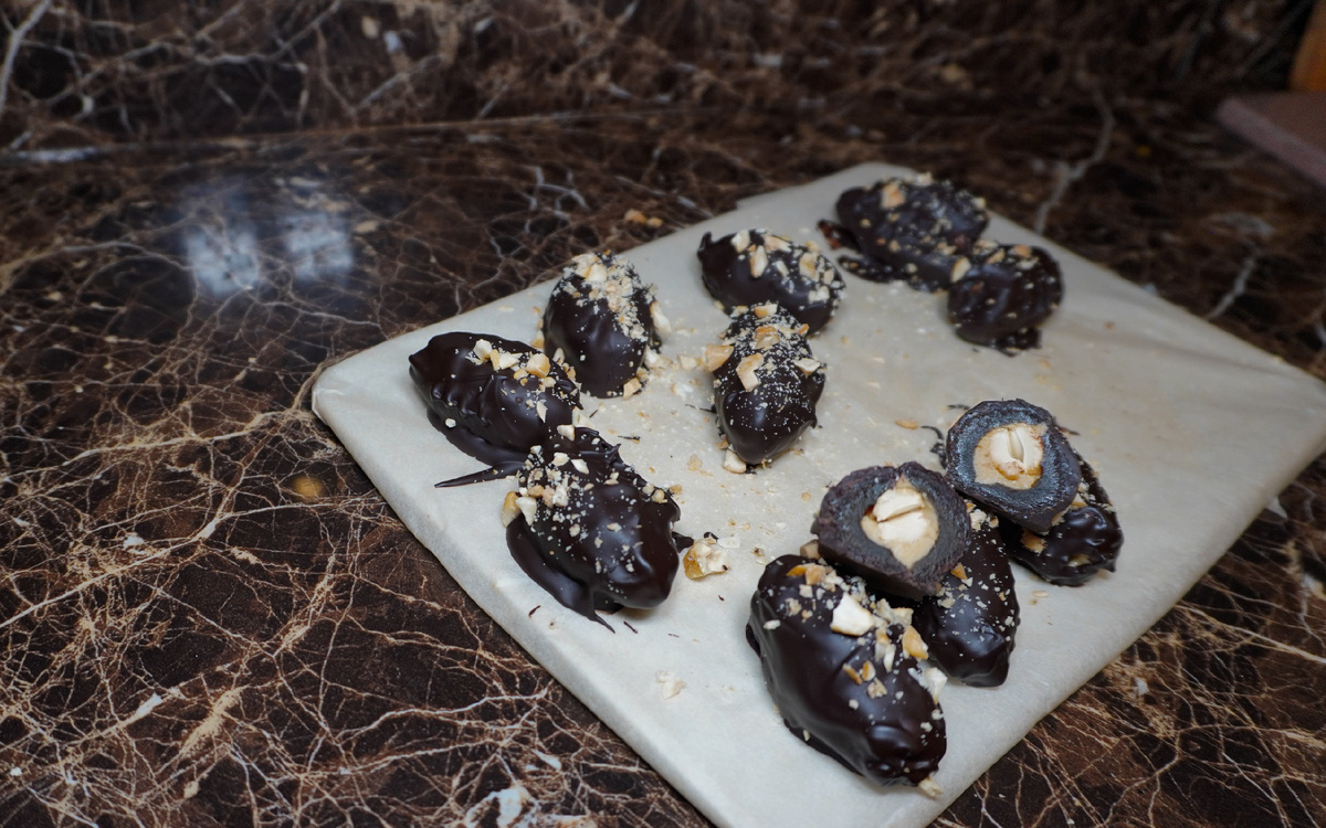 Конфеты из финика