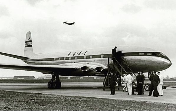 Разбившийся самолет de Havilland Comet.