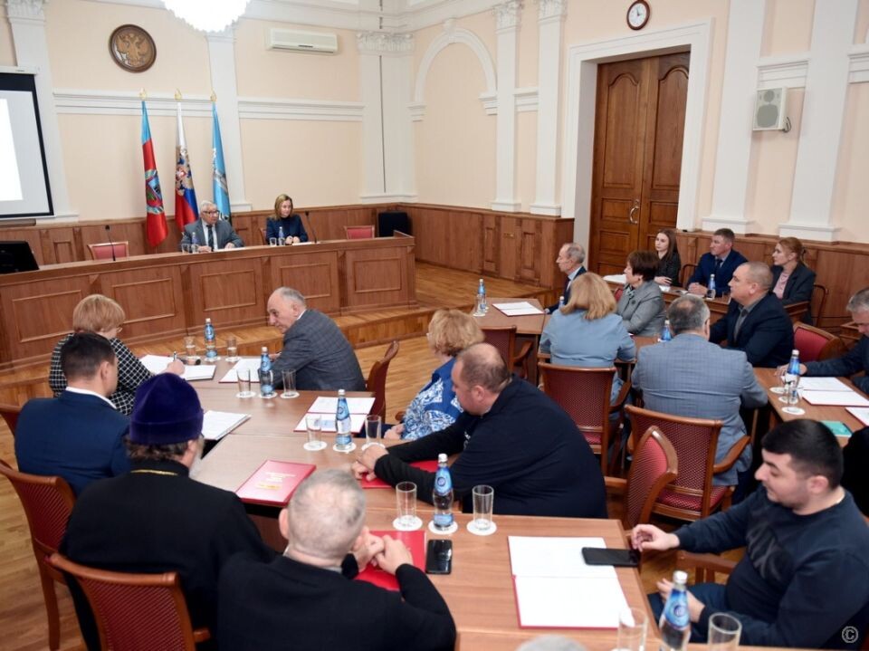    Пленарное заседание Общественной палаты города Барнаула VI созыва. Источник: barnaul.org