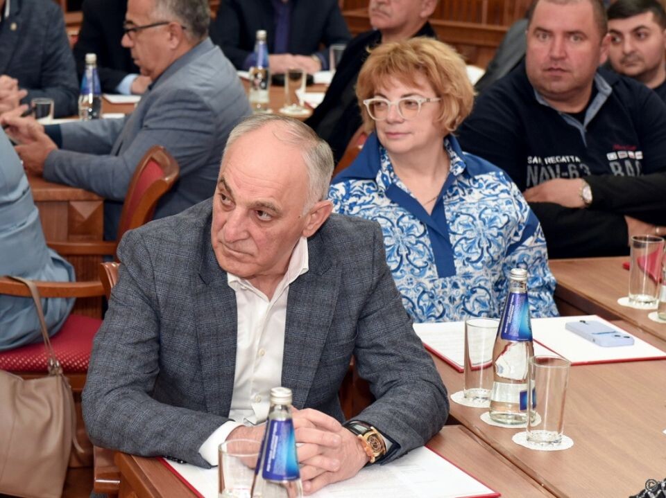    Пленарное заседание Общественной палаты города Барнаула VI созыва. Источник: barnaul.org