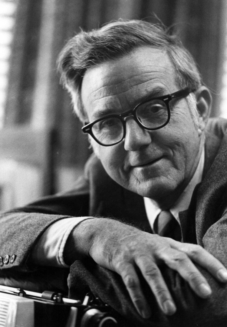 Ян Претимэн Стивенсон (31 октября 1918 - 8 февраля 2007) - канадско-американский биохимик и психиатр. 