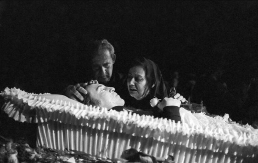 Гроб Владимира Высоцкого: что в нём было необычного